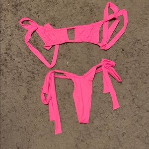 Frankie’s bikini willow ruched bikini set